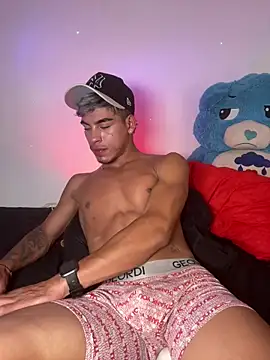 Ken-boy  online show from April 13, 2026, 10:48 pm