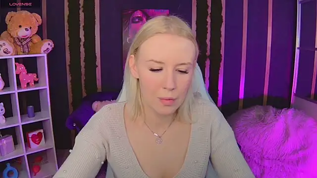 Selenatrend online show from April 17, 2026, 6:11 pm