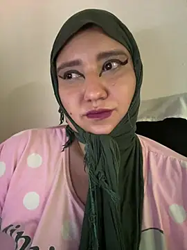 hannahayat online show from July 28, 2026, 3:21 pm