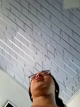 Snapshot of -VICKKY chatting on May 16, 2026, 2:27 pm -VICKKY online show from May 16, 2026, 2:27 pm