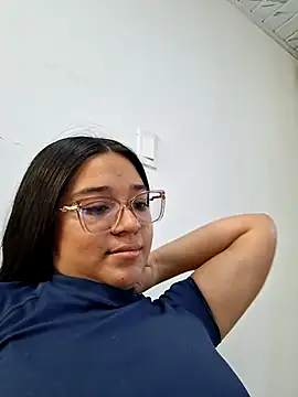 Snapshot of -VICKKY chatting on July 4, 2026, 7:31 pm -VICKKY online show from July 4, 2026, 7:31 pm