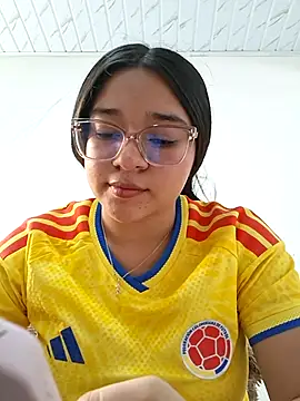 Snapshot of -VICKKY chatting on July 7, 2026, 7:29 pm -VICKKY online show from July 7, 2026, 7:29 pm