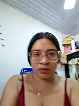 Snapshot of -VICKKY chatting on July 15, 2026, 7:41 pm -VICKKY online show from July 15, 2026, 7:41 pm