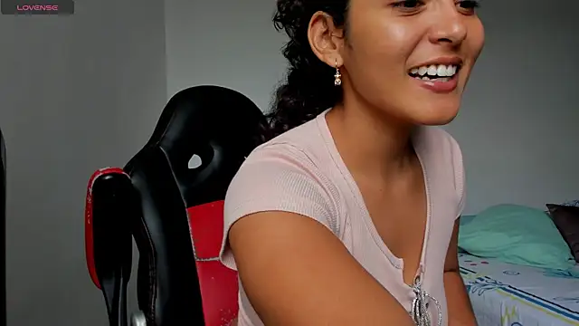 sofiaparker8 online show from June 10, 2026, 7:57 pm
