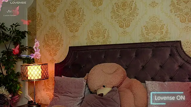 JaneDevine online show from January 10, 2025, 12:58 pm