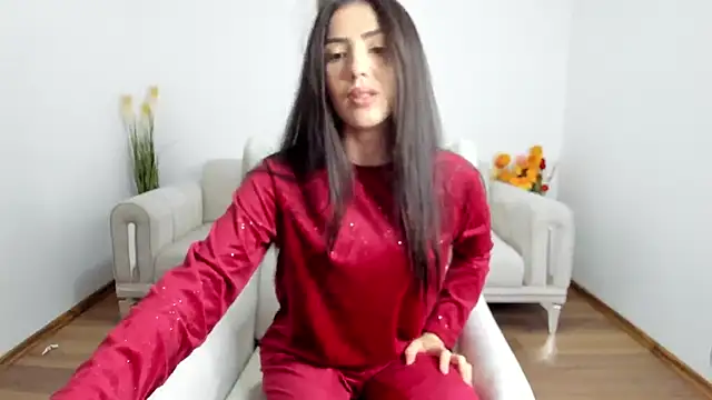 Emmapmg online show from December 31, 2024, 9:28 pm