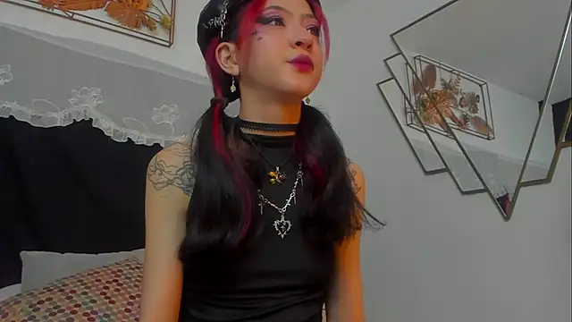 BonnieCute  online show from November 3, 2025, 11:37 pm