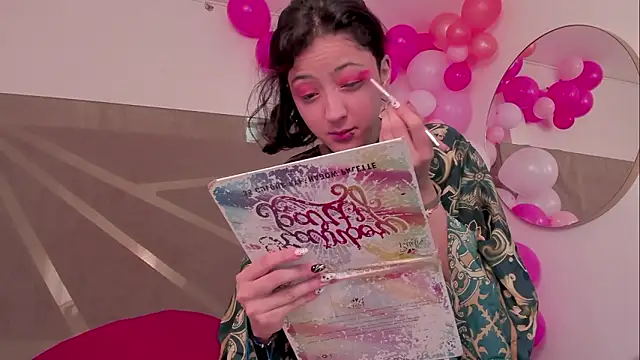 BonnieCute  online show from March 11, 2026, 12:27 am