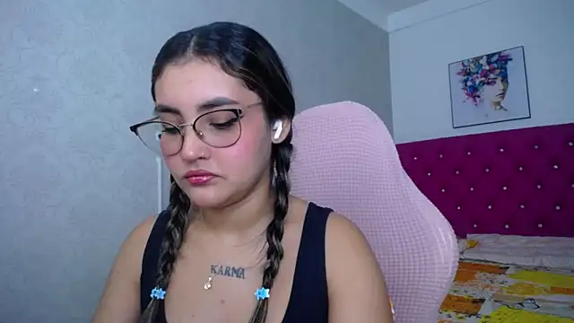 Snapshot of antonella_sweetlittle chatting on May 31, 2026, 6:09 pm antonella sweetlittle online show from May 31, 2026, 6:09 pm