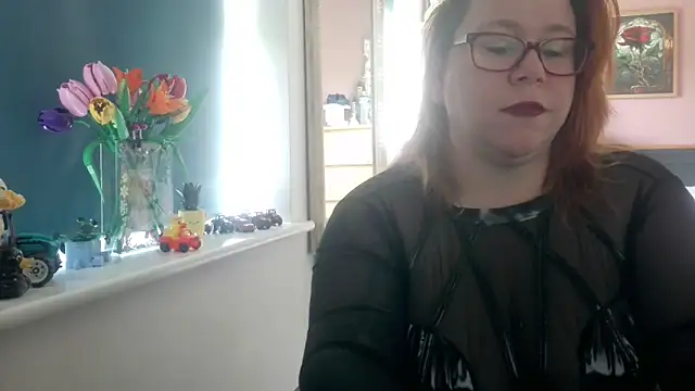 Snapshot of NikiDeeOfficial chatting on June 15, 2026, 11:34 am NikiDeeOfficial online show from June 15, 2026, 11:34 am