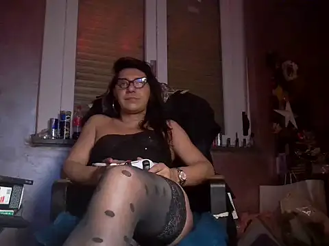 LadyVenere online show from May 5, 2026, 9:34 pm