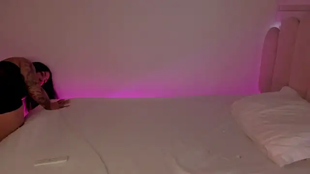 Snapshot of Cataleyasweet_19 chatting on October 21, 2025, 5:02 pm Cataleyasweet 19 online show from October 21, 2025, 5:02 pm