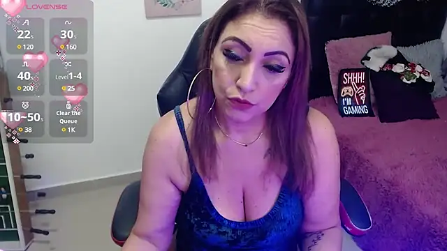 Snapshot of anyclark_ chatting on December 29, 2024, 4:27 am anyclark online show from December 29, 2024, 4:27 am