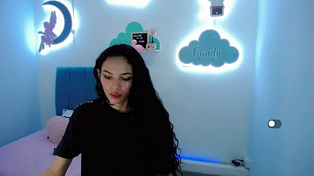 Evelin shy online show from December 29, 2024, 7:06 am