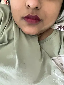 smile pretty online show from November 25, 2025, 6:52 pm