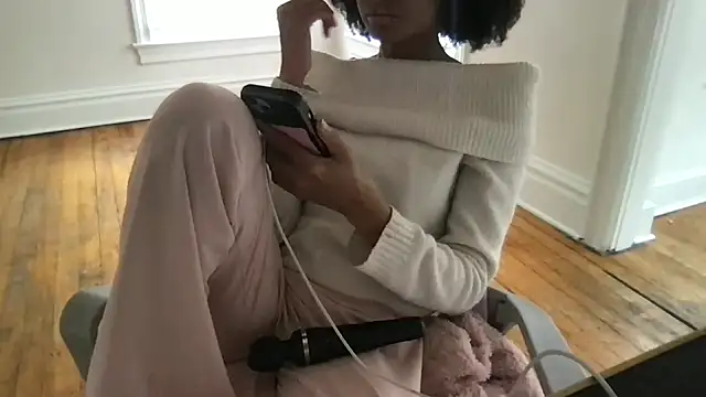 loveofbea online show from April 11, 2026, 9:41 pm