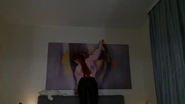 JudyWalkerr online show from October 8, 2025, 2:14 pm