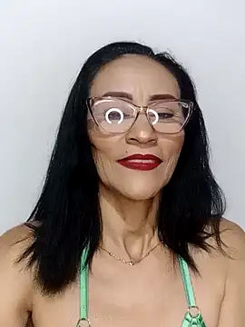 Snapshot of BarbaraMature chatting on December 2, 2024, 6:32 pm BarbaraMature online show from December 2, 2024, 6:32 pm