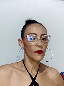 Snapshot of BarbaraMature chatting on January 13, 2025, 6:59 pm BarbaraMature online show from January 13, 2025, 6:59 pm