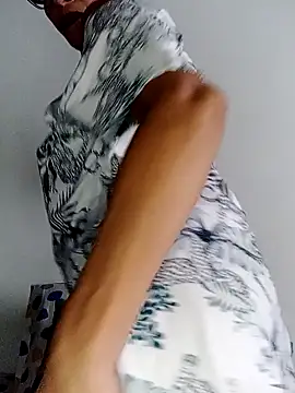 Snapshot of BarbaraMature chatting on January 28, 2025, 6:49 pm BarbaraMature online show from January 28, 2025, 6:49 pm