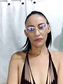 Snapshot of BarbaraMature chatting on March 16, 2025, 6:23 pm BarbaraMature online show from March 16, 2025, 6:23 pm