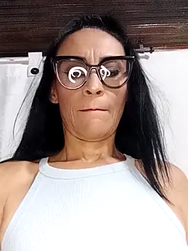 Snapshot of BarbaraMature chatting on September 18, 2025, 6:10 pm BarbaraMature online show from September 18, 2025, 6:10 pm