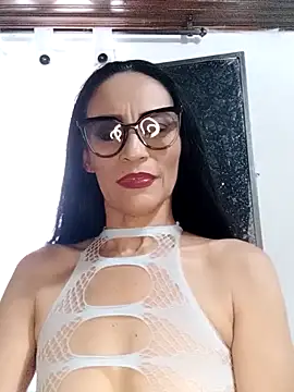 Snapshot of BarbaraMature chatting on September 24, 2025, 8:01 pm BarbaraMature online show from September 24, 2025, 8:01 pm