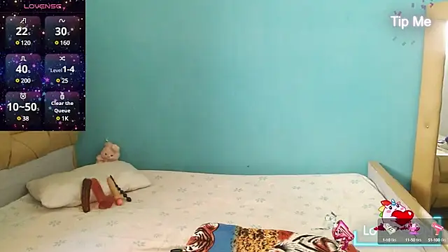 Stefanny Taylor  online show from March 10, 2025, 5:18 pm