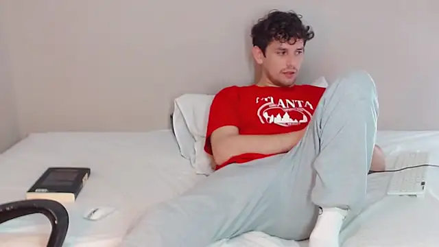 Elio555 online show from January 15, 2025, 11:30 pm