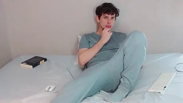 Elio555 online show from January 31, 2025, 10:10 pm