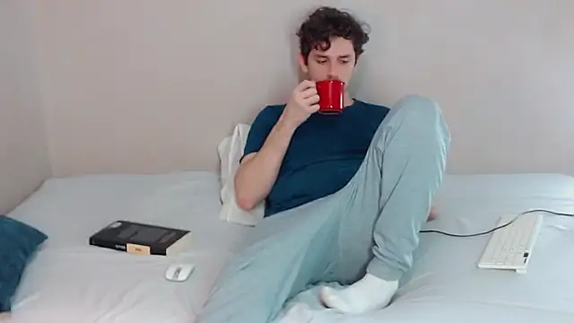 Elio555 online show from February 11, 2025, 1:41 am