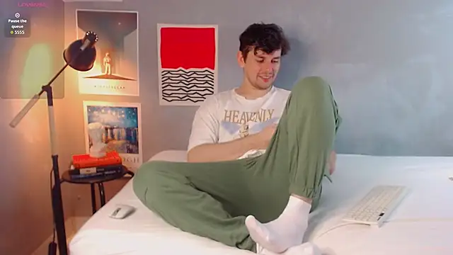 Elio555 online show from November 7, 2025, 11:05 pm