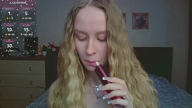 Snapshot of Lily__Devil chatting on January 19, 2026, 3:38 pm Lily Devil online show from January 19, 2026, 3:38 pm