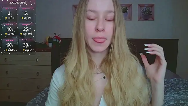 Snapshot of Lily__Devil chatting on February 7, 2026, 12:31 pm Lily Devil online show from February 7, 2026, 12:31 pm