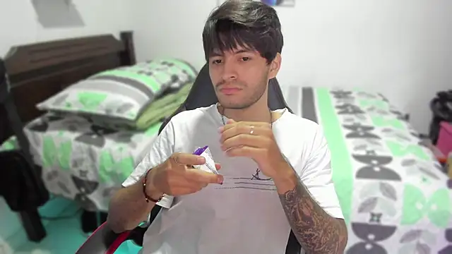 justin stark7 online show from January 21, 2025, 10:30 pm