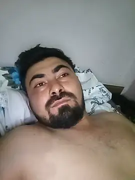 Snapshot of eminrehi chatting on July 23, 2026, 10:29 pm eminrehi online show from July 23, 2026, 10:29 pm