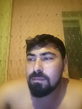 Snapshot of eminrehi chatting on August 6, 2026, 9:28 pm eminrehi online show from August 6, 2026, 9:28 pm