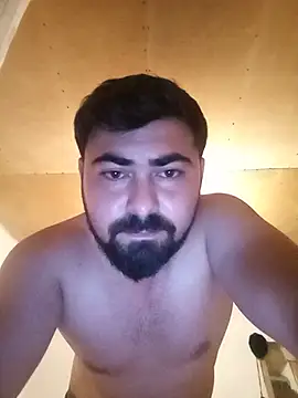 Snapshot of eminrehi chatting on August 9, 2026, 9:42 pm eminrehi online show from August 9, 2026, 9:42 pm