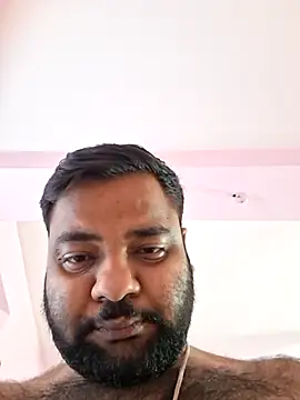 Rmoeo92 online show from June 15, 2026, 1:41 am