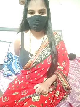 Snapshot of hottiess69 chatting on March 4, 2026, 11:44 pm hottiess69 online show from March 4, 2026, 11:44 pm