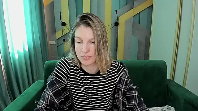 EmilyWalkeri online show from March 26, 2026, 7:36 am