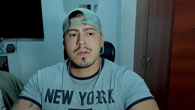 Snapshot of Baltazar_Dupont chatting on April 17, 2026, 2:58 am Baltazar Dupont online show from April 17, 2026, 2:58 am