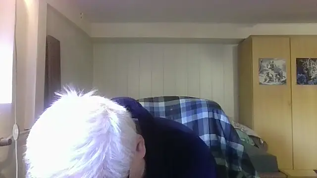 Sammy1660 online show from May 17, 2026, 7:06 am
