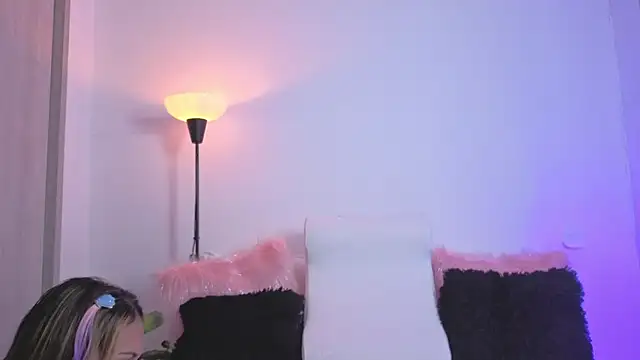 Cristel Boom online show from April 10, 2026, 11:48 am