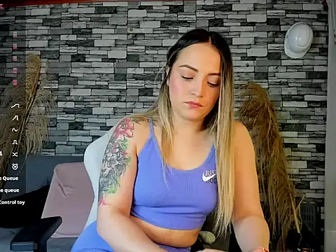 cindy love2 online show from October 8, 2025, 2:58 pm