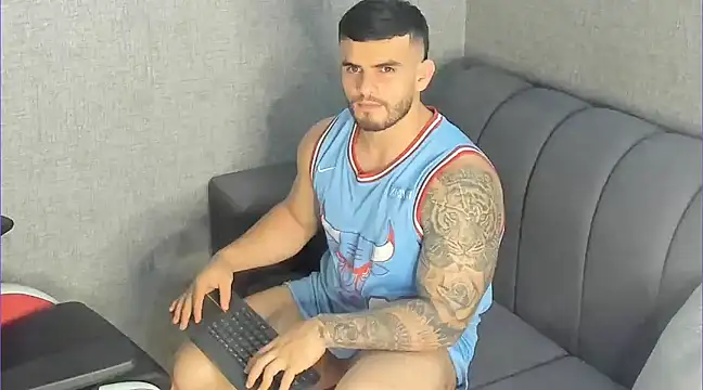 Ricardogo19 online show from January 17, 2025, 6:26 am