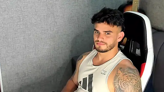 Ricardogo19 online show from October 27, 2025, 10:58 pm