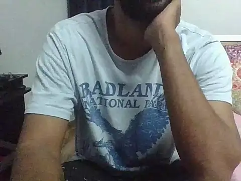 Snapshot of IndianEurope chatting on October 22, 2025, 3:01 pm IndianEurope online show from October 22, 2025, 3:01 pm