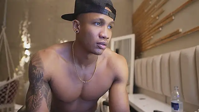 Logan Varela online show from March 17, 2026, 1:36 pm