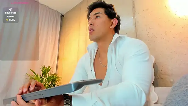 Snapshot of Alan_greek_1 chatting on January 10, 2025, 12:06 am Alan greek 1 online show from January 10, 2025, 12:06 am